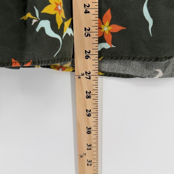 Duluth Trading Co Womens L Green Floral Tencel Button Up Shirt Casual Outdoor - Picture 7 of 11